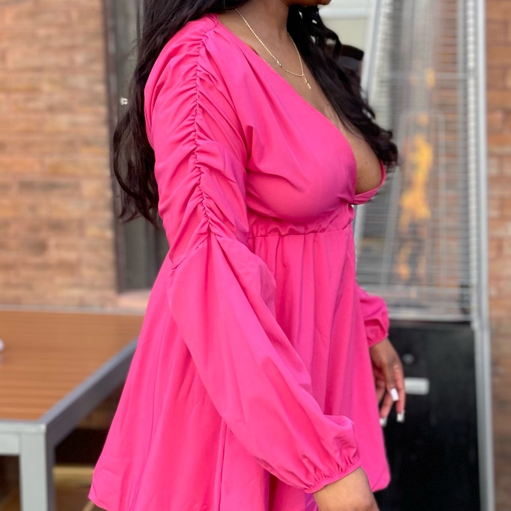 Elegant Pink Ruched Sleeve Dress